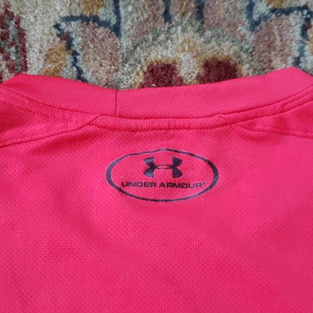 Under Armour T-shirt - Picture 6 of 6